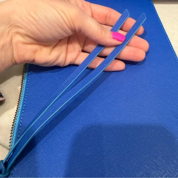 Elaine Turner Royal Blue Leather Tote with Removable Pouch - Picture 16 of 16